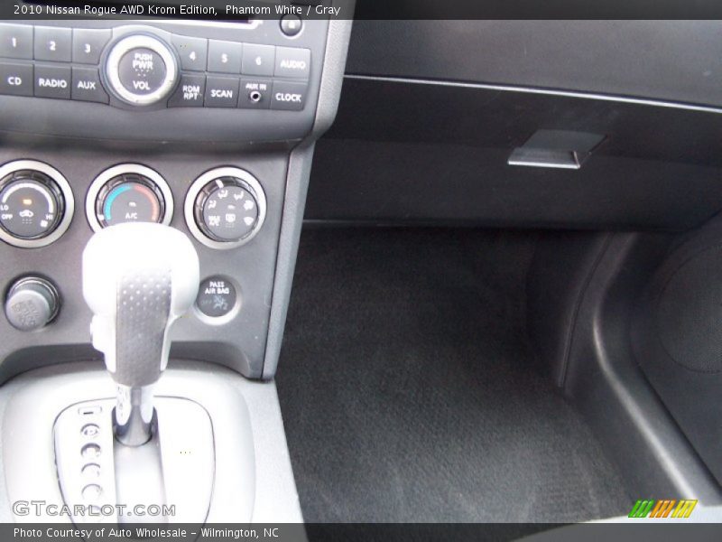 Phantom White / Gray 2010 Nissan Rogue AWD Krom Edition