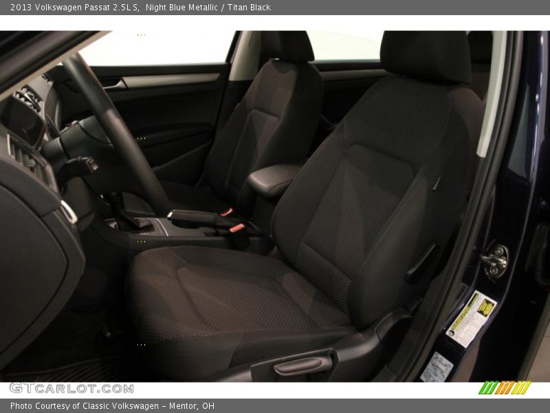 Night Blue Metallic / Titan Black 2013 Volkswagen Passat 2.5L S