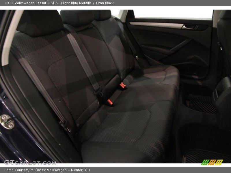 Night Blue Metallic / Titan Black 2013 Volkswagen Passat 2.5L S