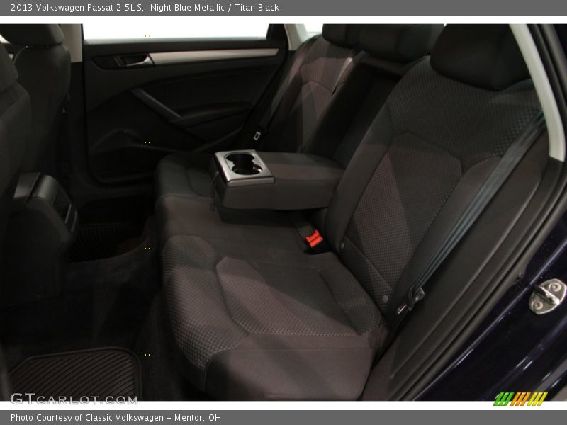Night Blue Metallic / Titan Black 2013 Volkswagen Passat 2.5L S