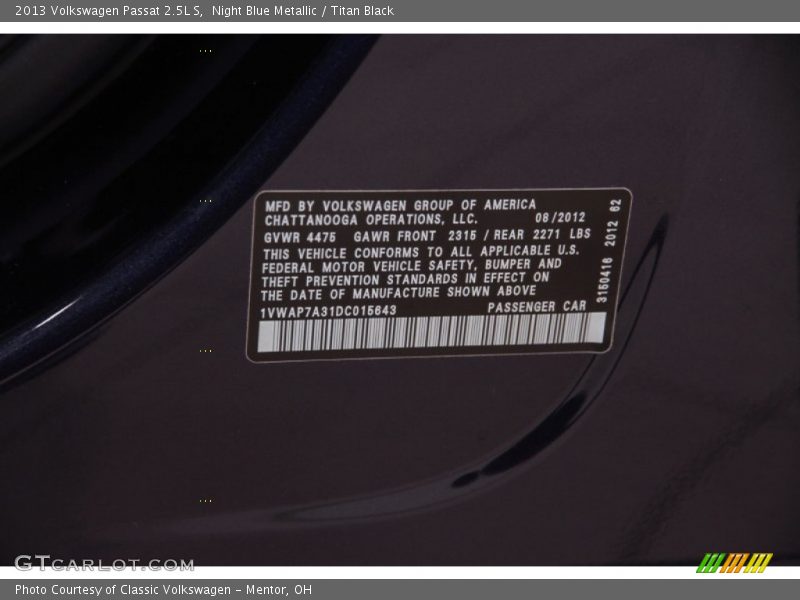 Night Blue Metallic / Titan Black 2013 Volkswagen Passat 2.5L S