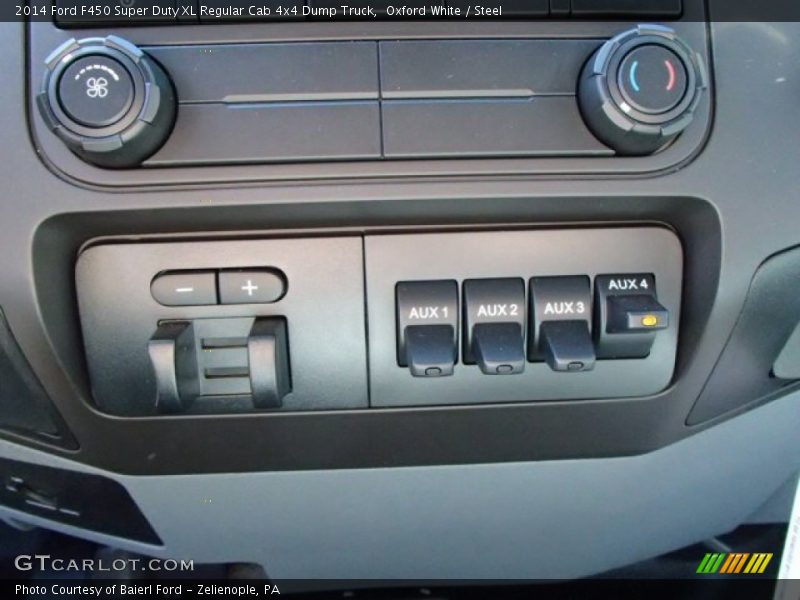 Controls of 2014 F450 Super Duty XL Regular Cab 4x4 Dump Truck