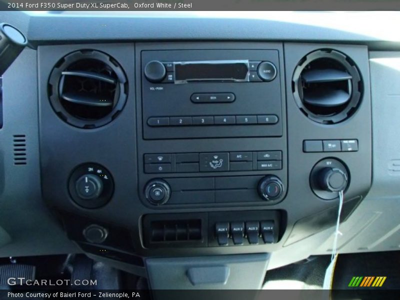 Controls of 2014 F350 Super Duty XL SuperCab