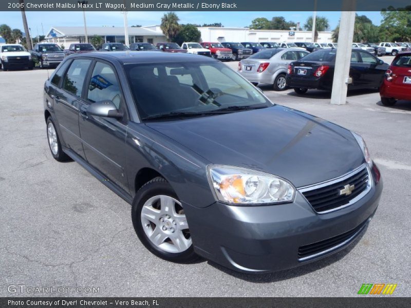 Front 3/4 View of 2006 Malibu Maxx LT Wagon