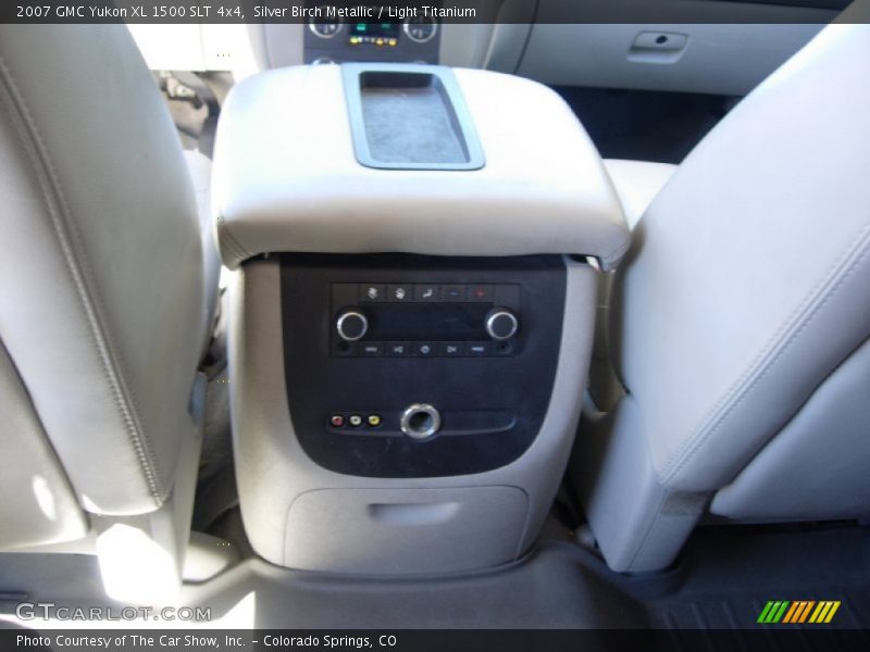 Silver Birch Metallic / Light Titanium 2007 GMC Yukon XL 1500 SLT 4x4