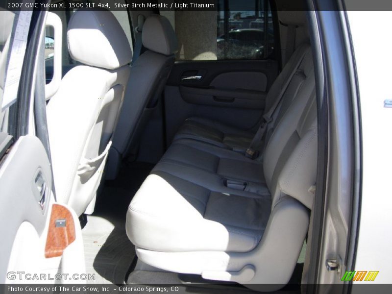 Silver Birch Metallic / Light Titanium 2007 GMC Yukon XL 1500 SLT 4x4