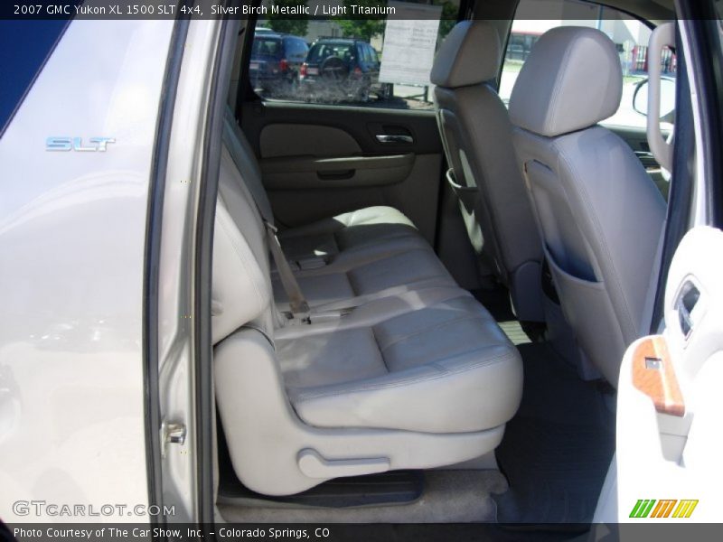 Silver Birch Metallic / Light Titanium 2007 GMC Yukon XL 1500 SLT 4x4
