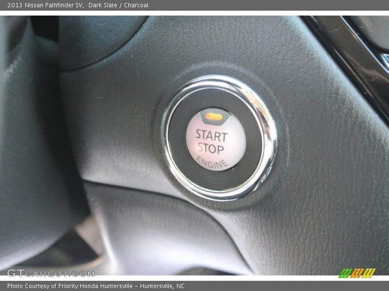 Dark Slate / Charcoal 2013 Nissan Pathfinder SV