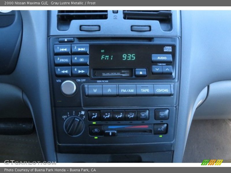 Gray Lustre Metallic / Frost 2000 Nissan Maxima GLE