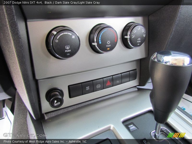 Black / Dark Slate Gray/Light Slate Gray 2007 Dodge Nitro SXT 4x4