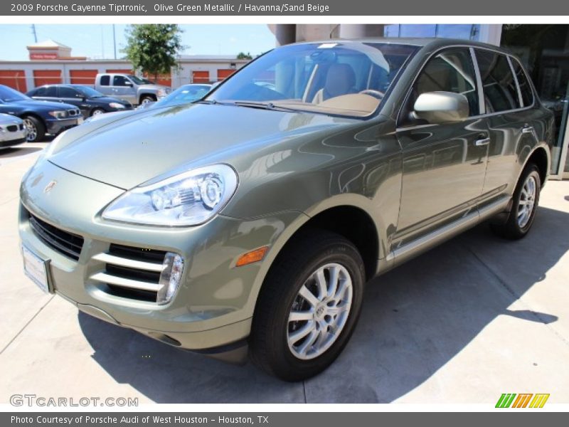Front 3/4 View of 2009 Cayenne Tiptronic