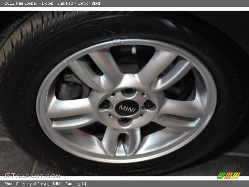 Chili Red / Carbon Black 2013 Mini Cooper Hardtop