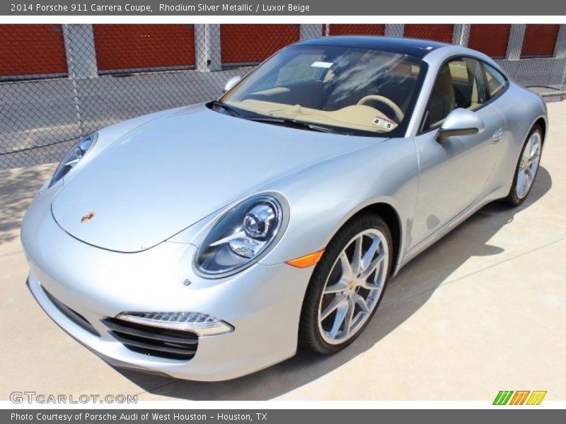 Front 3/4 View of 2014 911 Carrera Coupe