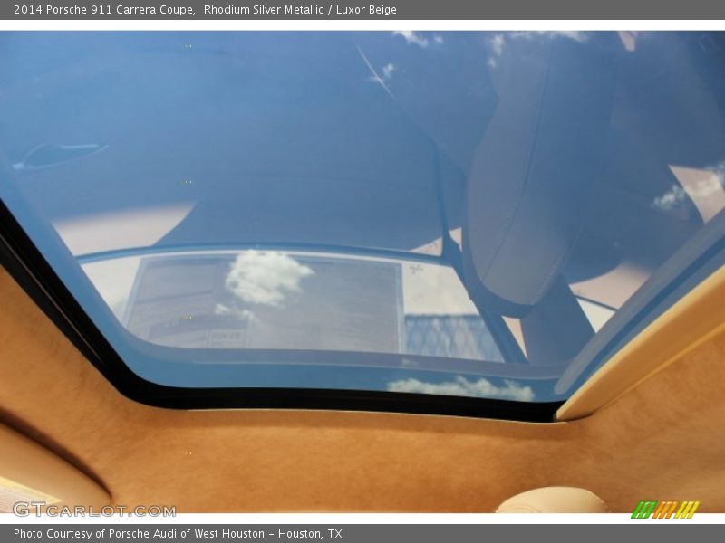 Sunroof of 2014 911 Carrera Coupe