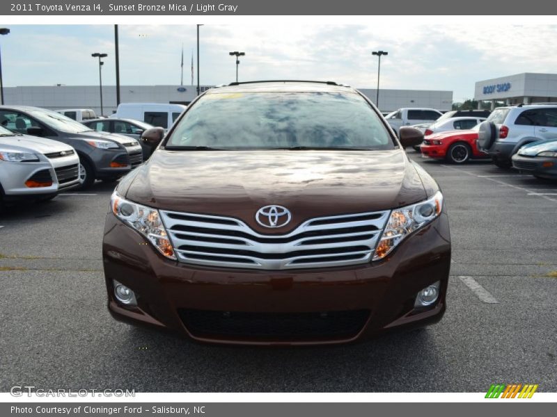 Sunset Bronze Mica / Light Gray 2011 Toyota Venza I4