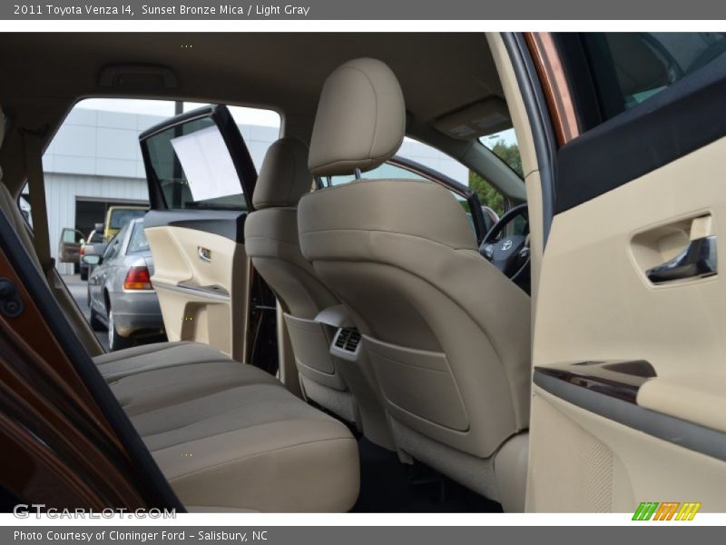 Sunset Bronze Mica / Light Gray 2011 Toyota Venza I4
