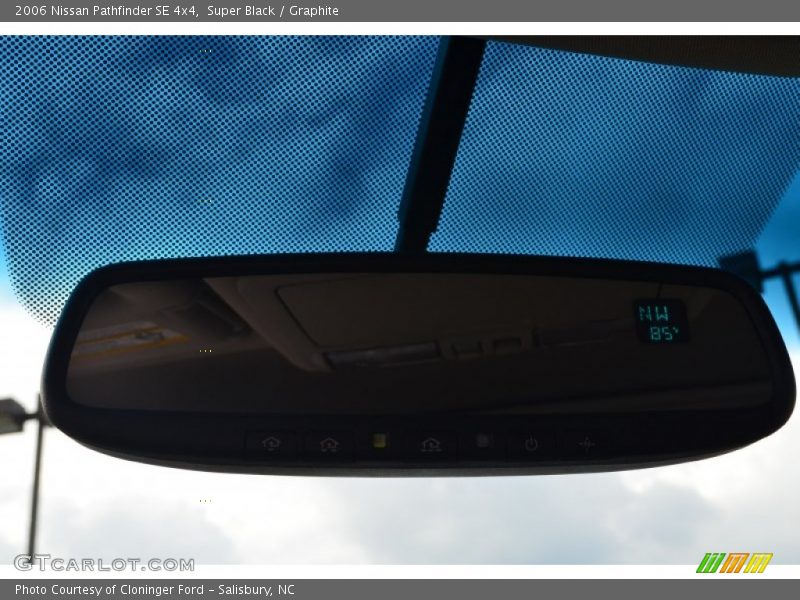 Super Black / Graphite 2006 Nissan Pathfinder SE 4x4
