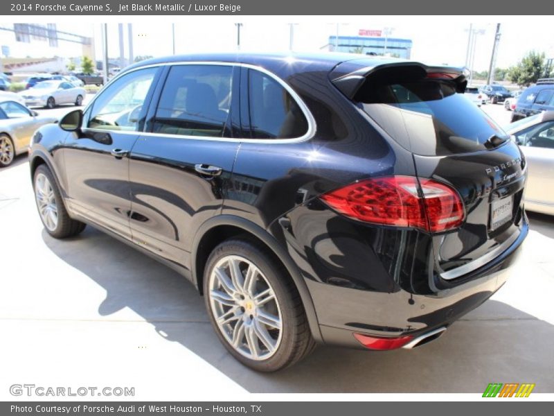 Jet Black Metallic / Luxor Beige 2014 Porsche Cayenne S