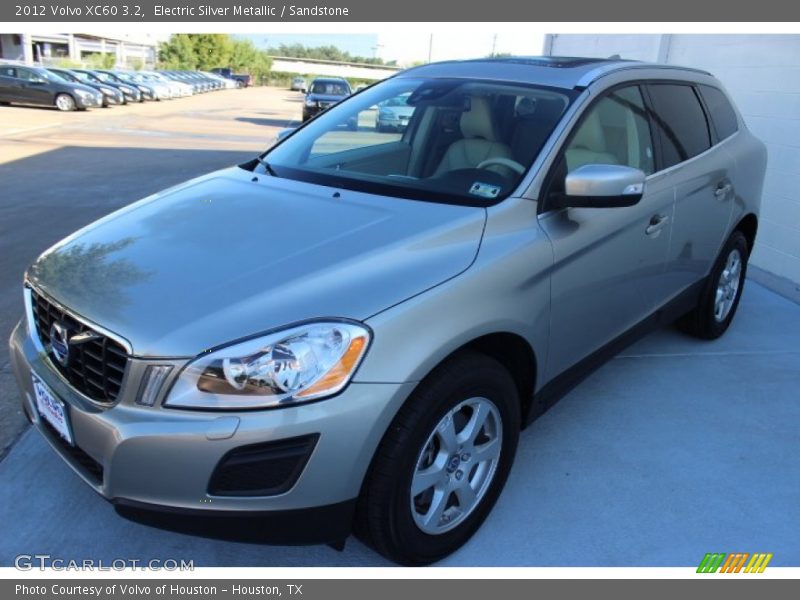 Electric Silver Metallic / Sandstone 2012 Volvo XC60 3.2