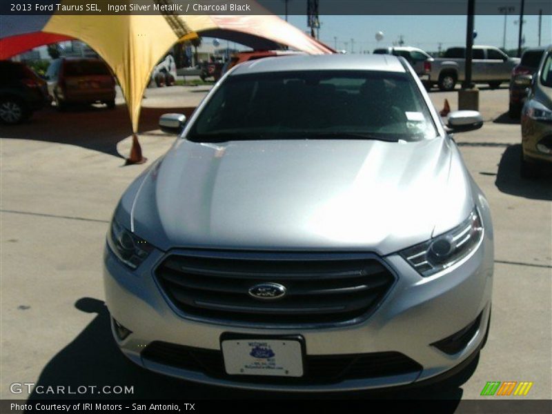 Ingot Silver Metallic / Charcoal Black 2013 Ford Taurus SEL