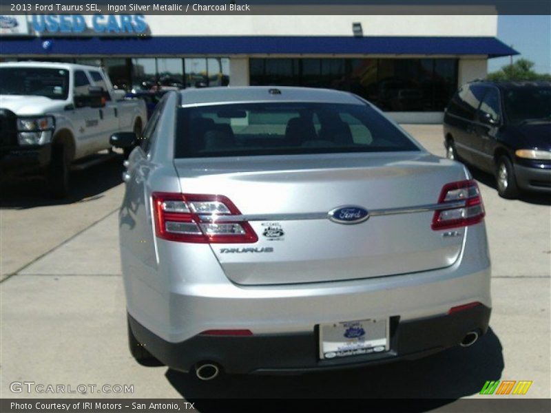 Ingot Silver Metallic / Charcoal Black 2013 Ford Taurus SEL