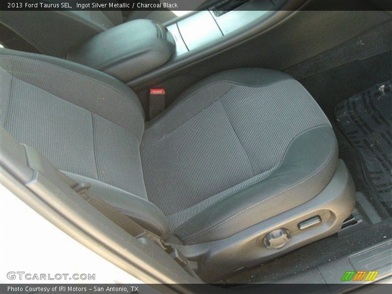 Ingot Silver Metallic / Charcoal Black 2013 Ford Taurus SEL