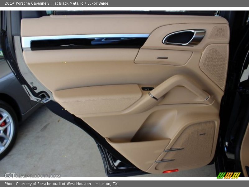 Door Panel of 2014 Cayenne S