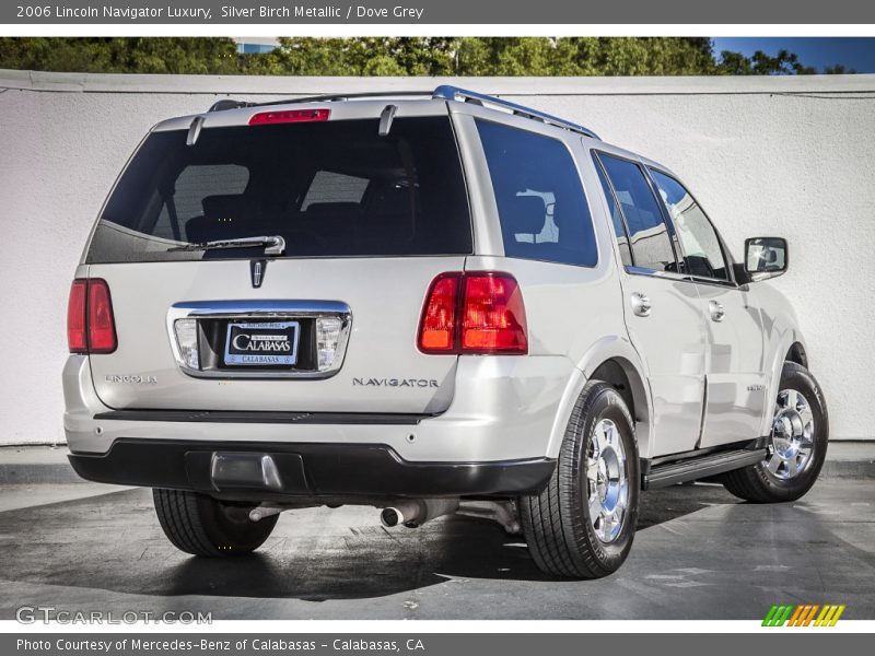 Silver Birch Metallic / Dove Grey 2006 Lincoln Navigator Luxury