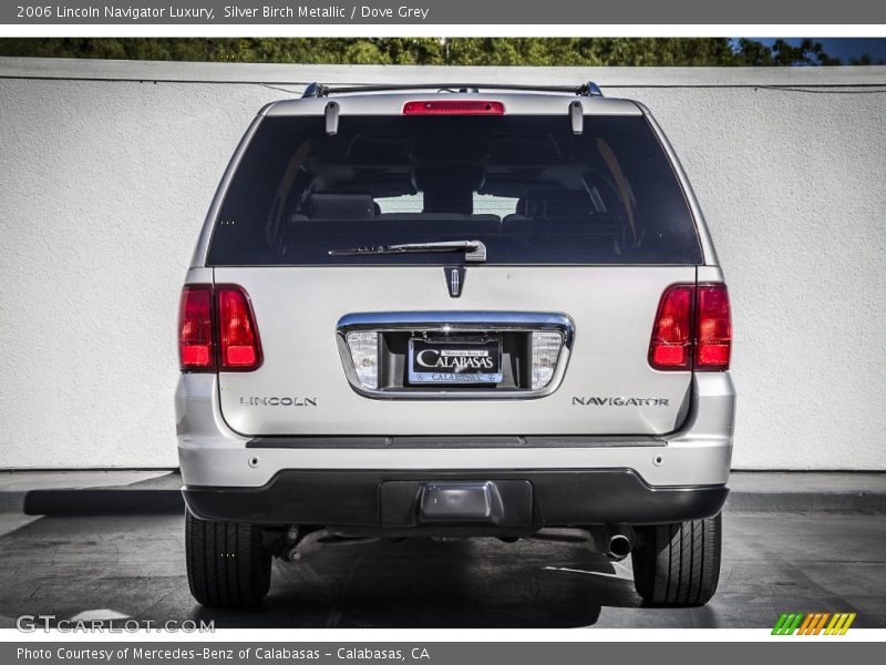 Silver Birch Metallic / Dove Grey 2006 Lincoln Navigator Luxury