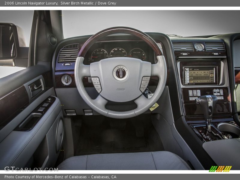 Silver Birch Metallic / Dove Grey 2006 Lincoln Navigator Luxury