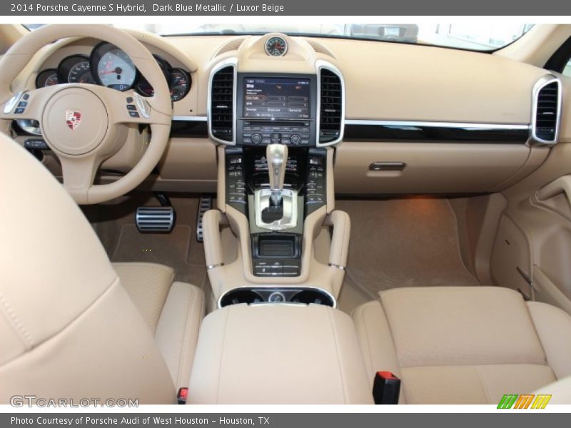 Dashboard of 2014 Cayenne S Hybrid