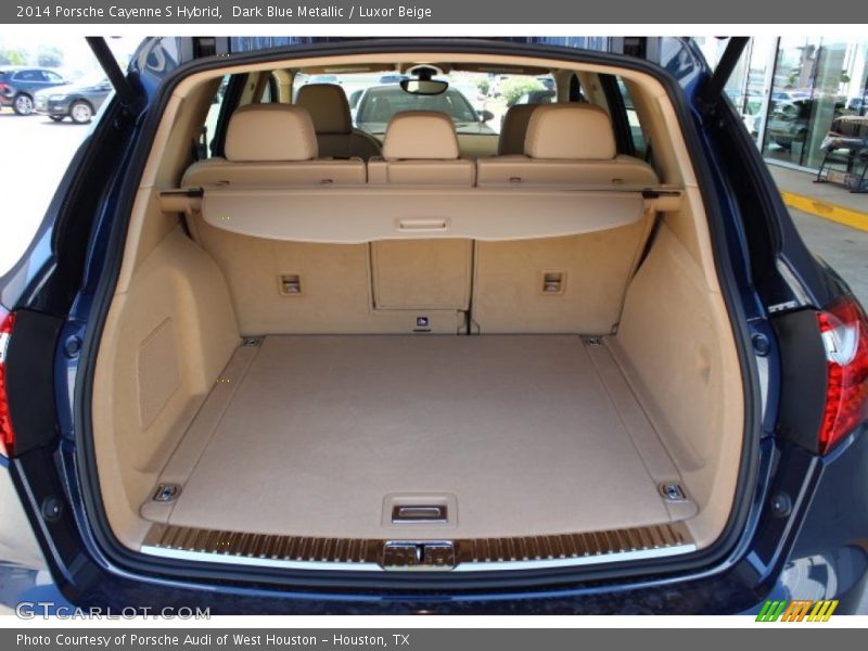  2014 Cayenne S Hybrid Trunk