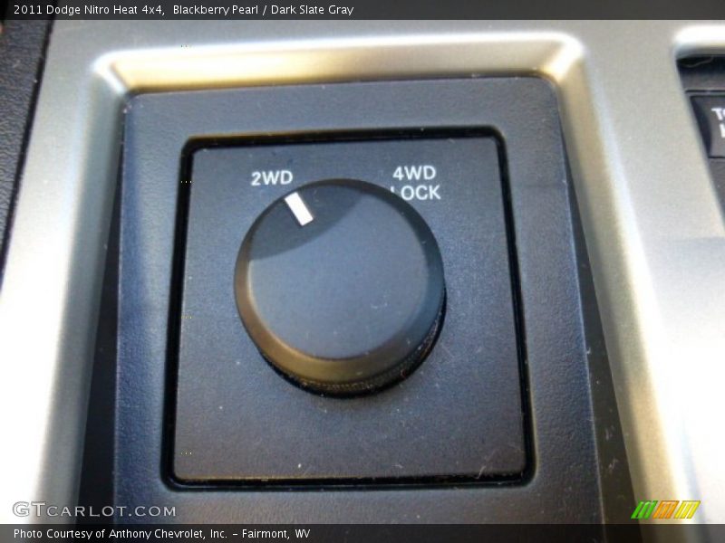 Blackberry Pearl / Dark Slate Gray 2011 Dodge Nitro Heat 4x4