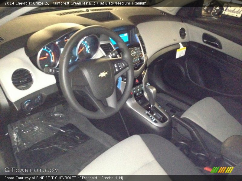 Rainforest Green Metallic / Jet Black/Medium Titanium 2014 Chevrolet Cruze LS