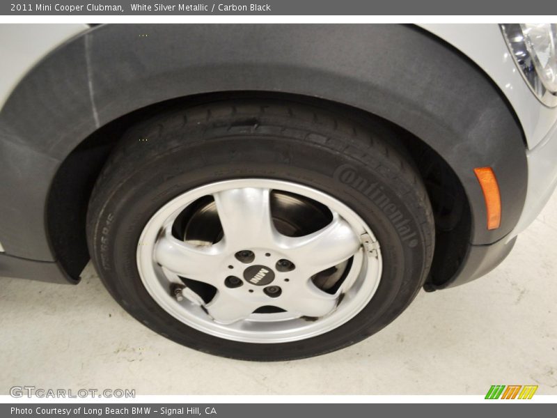 White Silver Metallic / Carbon Black 2011 Mini Cooper Clubman