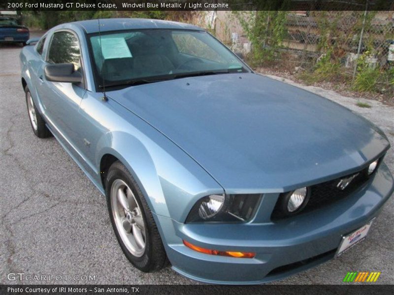 Windveil Blue Metallic / Light Graphite 2006 Ford Mustang GT Deluxe Coupe