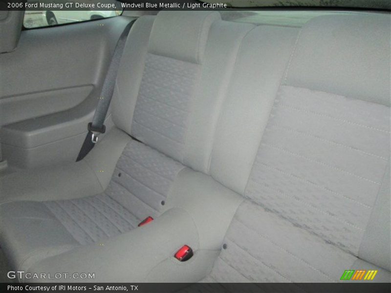 Windveil Blue Metallic / Light Graphite 2006 Ford Mustang GT Deluxe Coupe