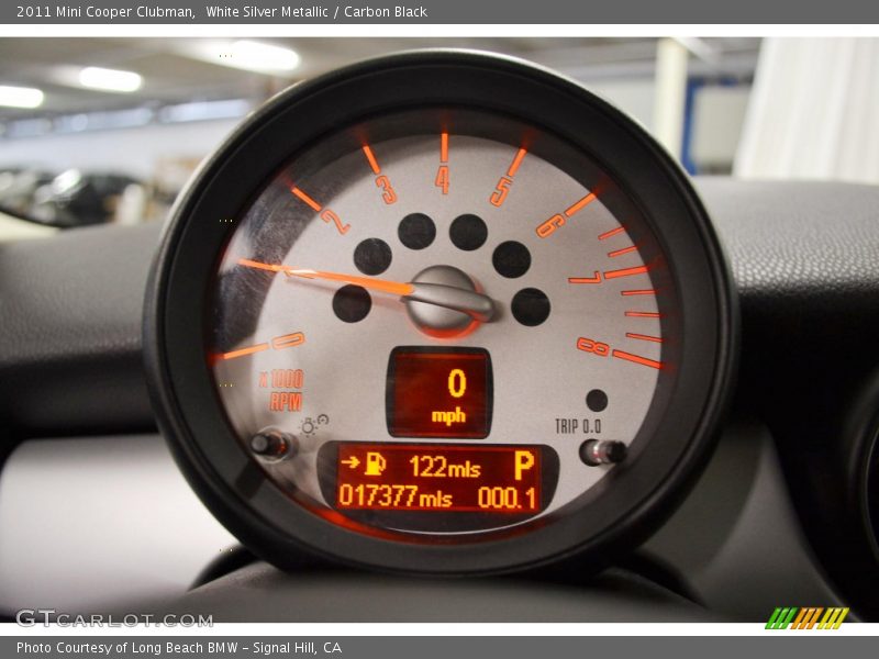 White Silver Metallic / Carbon Black 2011 Mini Cooper Clubman