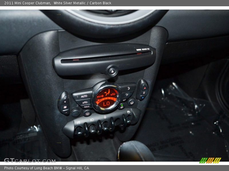White Silver Metallic / Carbon Black 2011 Mini Cooper Clubman