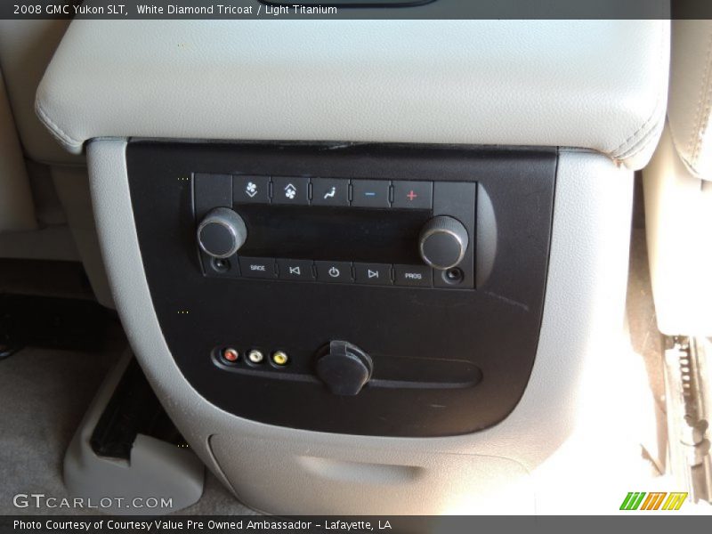 White Diamond Tricoat / Light Titanium 2008 GMC Yukon SLT
