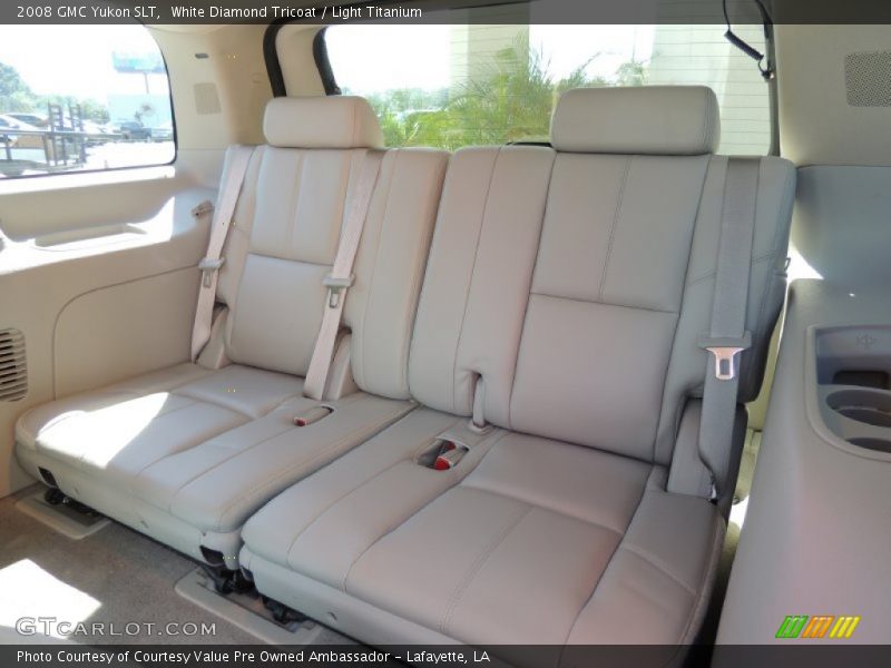 White Diamond Tricoat / Light Titanium 2008 GMC Yukon SLT
