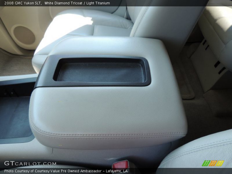 White Diamond Tricoat / Light Titanium 2008 GMC Yukon SLT