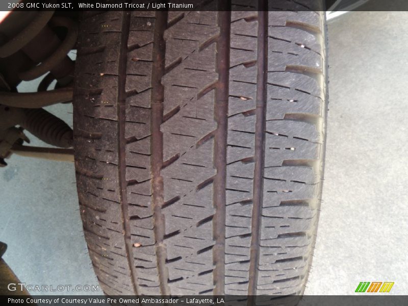 White Diamond Tricoat / Light Titanium 2008 GMC Yukon SLT