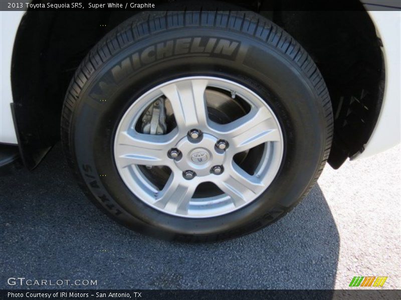 Super White / Graphite 2013 Toyota Sequoia SR5