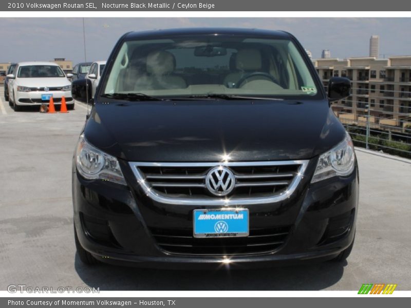 Nocturne Black Metallic / Ceylon Beige 2010 Volkswagen Routan SEL