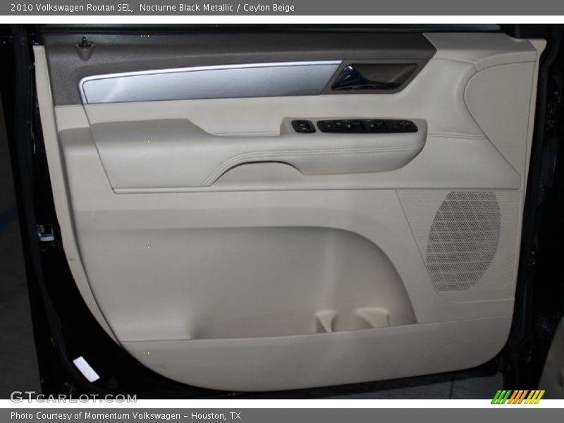 Nocturne Black Metallic / Ceylon Beige 2010 Volkswagen Routan SEL