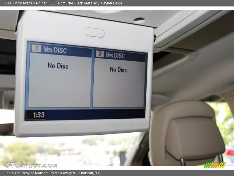 Nocturne Black Metallic / Ceylon Beige 2010 Volkswagen Routan SEL