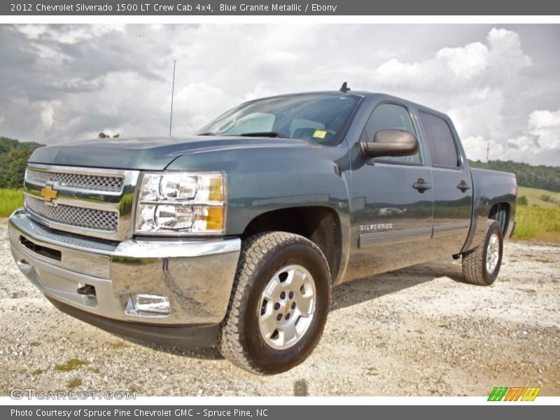 Front 3/4 View of 2012 Silverado 1500 LT Crew Cab 4x4