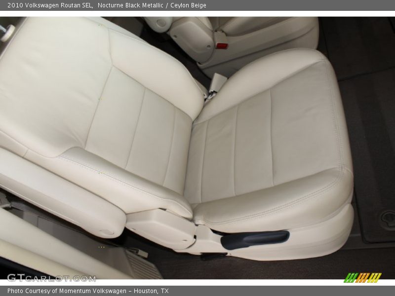 Nocturne Black Metallic / Ceylon Beige 2010 Volkswagen Routan SEL