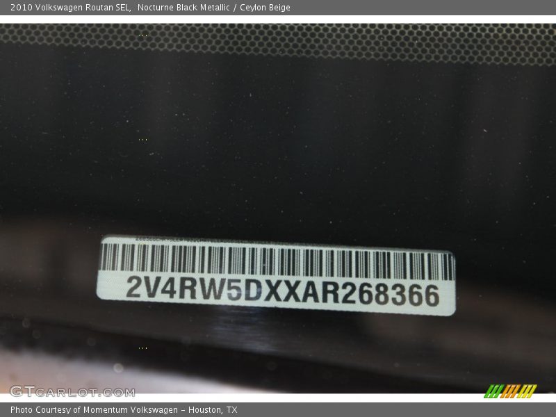 Nocturne Black Metallic / Ceylon Beige 2010 Volkswagen Routan SEL